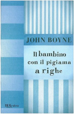 Il bambino con il pigiama a righe